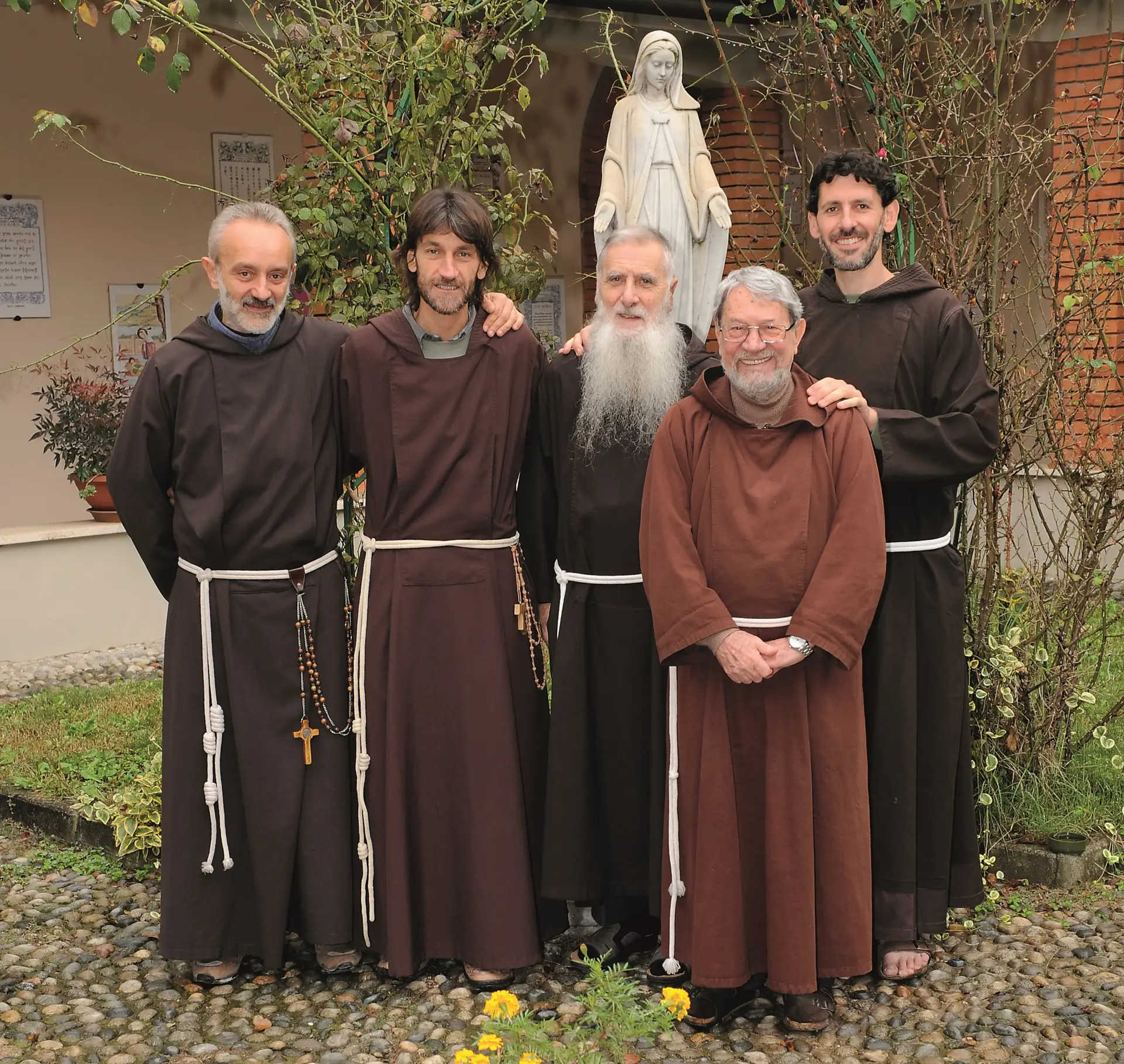 Fraternita-agosto-2020_cut-1
